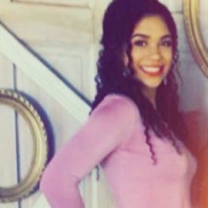 Meet your Posher, Taryn